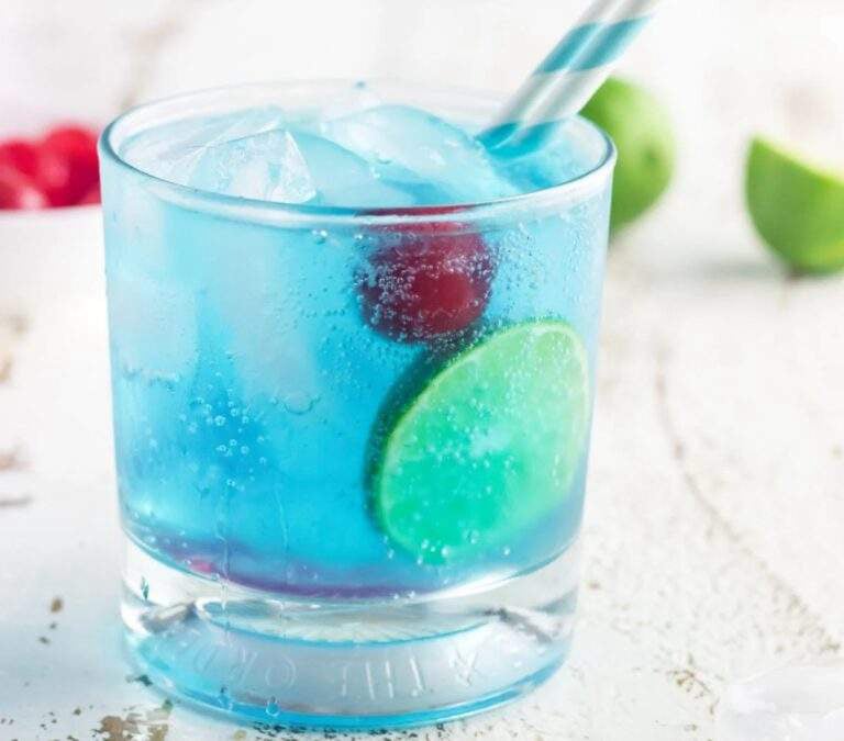 Oriental Blue Tonic drink